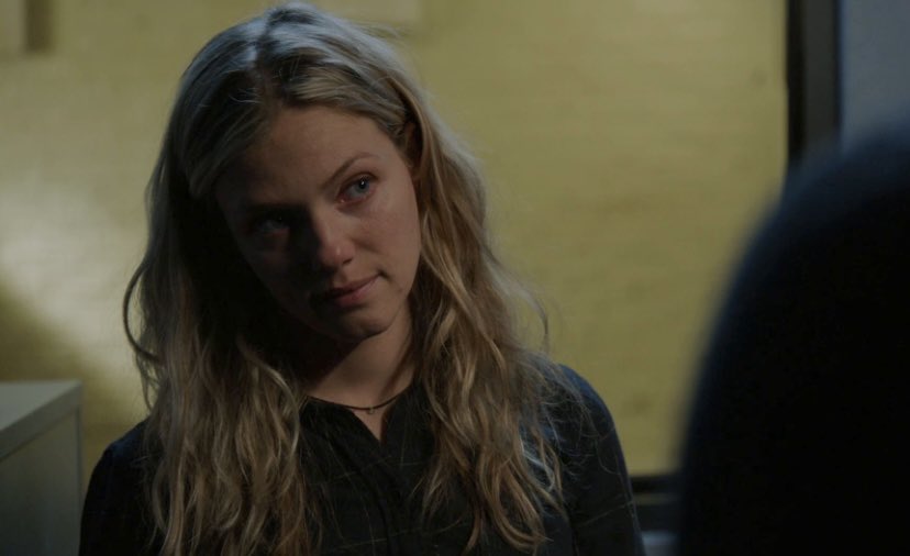 HighestWater's tweet image. Season 6 Upstead were insane. Hailey fighting to hold back her tears whilst trying to tell him she was dating someone else. Jay telling her they’d always be good 🫠