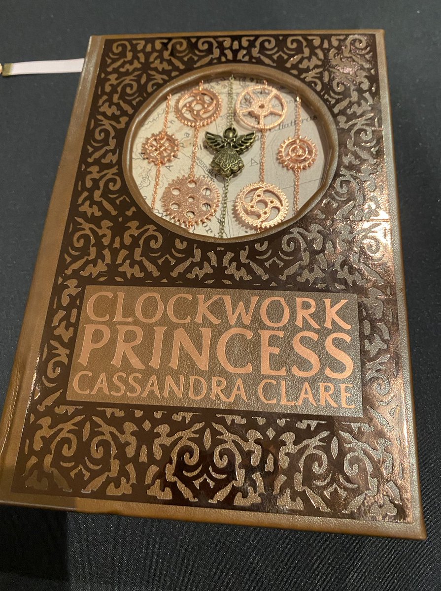 cassieclare's tweet image. A fan-made edition of Clockwork Princess... with actual clocks. I love it. #ClockworkPrincess #InfernalDevices