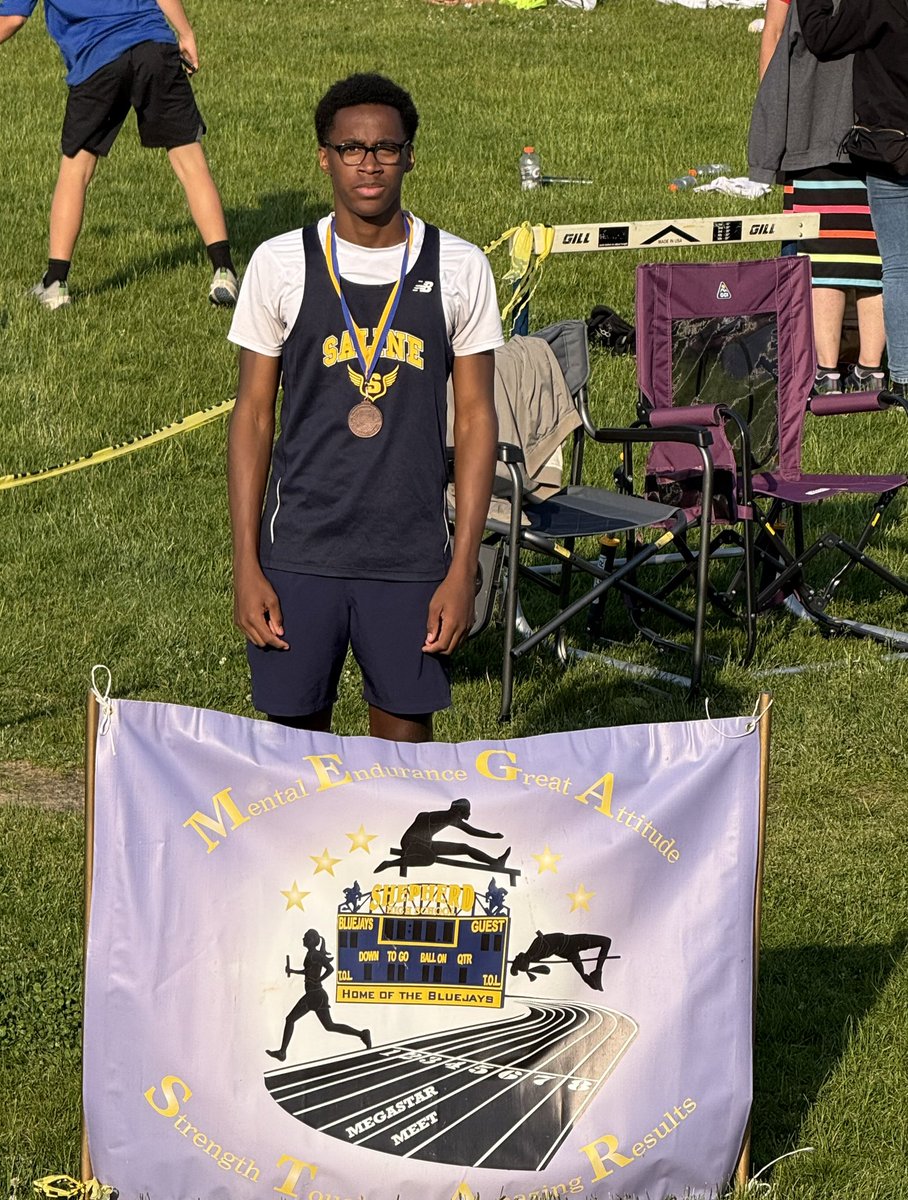 blair_h_jones's tweet image. Had a great day at the MEGASTAR state championship! Made ALL STATE in the 400 and qualified for Nationals with a PR of 55.11. Moved up to the #2 spot for the Saline Middle School open 400 record. Ran a 23.4 split time in the 4x200 (see video). Thanks to my coaches and team! 🏆🎉