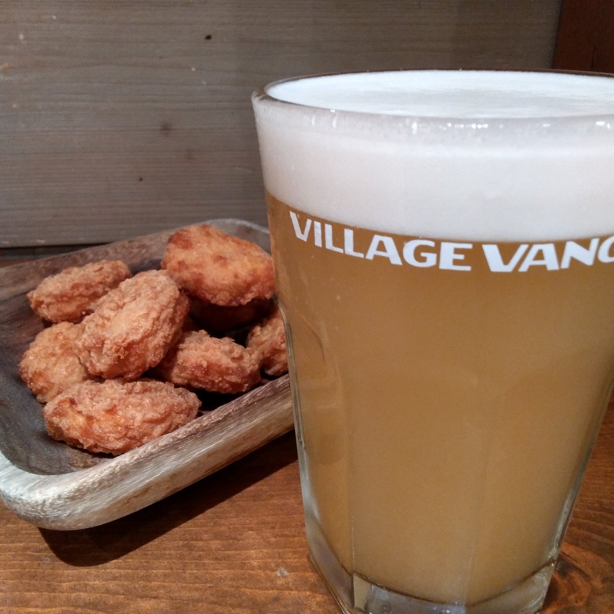 ６月、暑くなったからかしら、
ビールがたくさん出てます！
　
冷たいビール🍺
ひんやりビール🍺
キンキンのビール🍺
凍えるビール🍺

いや、凍えるは言い過ぎか、🤭

美味しいビール用意してます！
お得なセットやプランもあるよ！
　
ビール飲むならやっぱりヴィレッジヴァンガードダイナー🏡