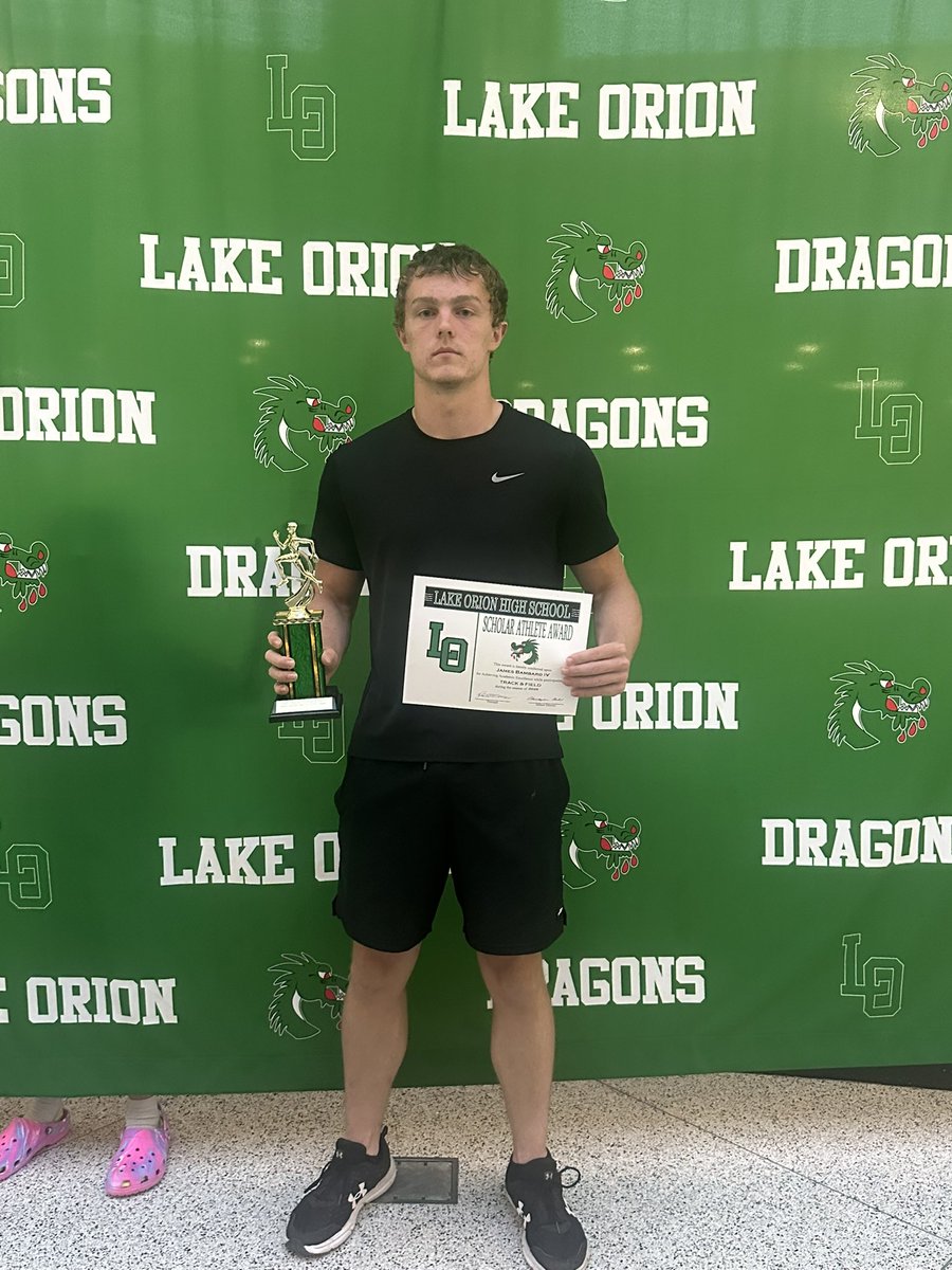 Last night ended my Soph year of track w/ <a href="/LO_XCTF/">LOXCTF</a>. Great year by our team. 🙏 to be awarded:
All-League
All-County 
All-Region
County Champ team in the 4x200 State Qualifier!  
LO Scholar Athlete
<a href="/lohsathletics/">Chris Bell LO Athletics</a> <a href="/Blackstock_JB/">John Blackstock</a> <a href="/CoachCoreyBell/">Corey Bell</a> <a href="/CoachsSuite/">Coach's Suite LLC</a>  <a href="/PrepRedzoneMI/">Prep Redzone Michigan</a>