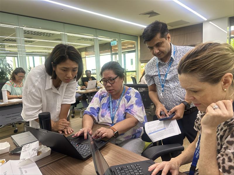 shokonoda's tweet photo. ❗️Nearly 45% of the world’s disasters strike Asia-Pacific.

In Bangkok, 39 @UNDP colleagues completed 3.5 days of intensive Crisis Readiness &amp; SURGE training. 

They are now equipped to respond faster, better, &amp; more effectively when crises hit. 🌏💪 
@UNDPasiapac @kanniwignaraja https://t.co/XHIOSru0Tx
