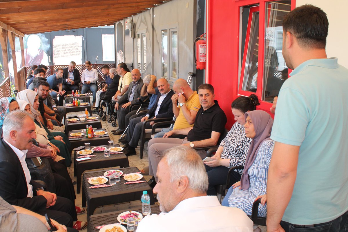 📍Adıyaman/ K-7 Konteyner Kent 

Valimiz Sayın Osman Varol, Milletvekilimiz Sayın Resul Kurt ve il Sağlık Müdürümüz Sayın Mehmet Şirik ile birlikte;
Asrın felaketinde ampute olan vatandaşlarımızın kaldığı K-7 Konteyner Kentimizde ki vatandaşlarımızı  ziyaret ederek hem