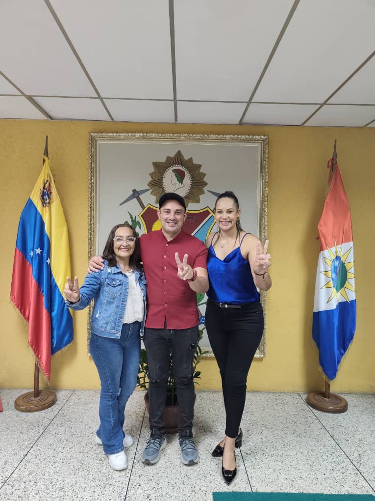 Experiencia y Juventud, avanzamos juntos siempre en los Caminos de Bolívar, Chavez y Nicolás.....#PRELEMI