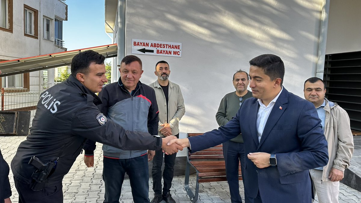 Kaymakamımız Sn.  Mustafa ARSLANŞAHİN Kurban bayramı münasebetiyle Kök, Koç ve Oruç ailelerini ziyaret etti. Bayram tedbirlerini uygulamak üzere görevde olan Jandarma personellerimize görevinde başarılar dileyerek bayramlarını kutladı.