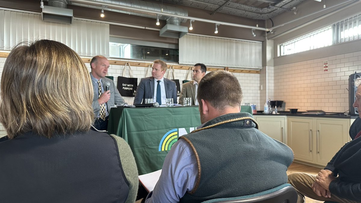 charleswmart's tweet image. At an NFU (National Farmers' Union) meeting to hear the concerns of farmers with Shadow Farming Minister @_RobbieMoore and @David__Reed.