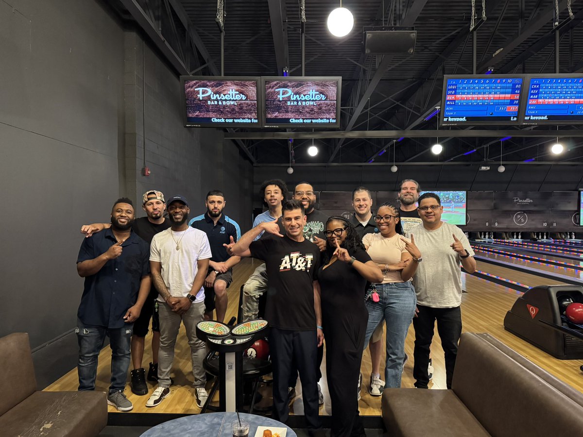 A jam packed day of reflection, planning and growing TMT to a higher level! Oh and some RSM vs ASM bowling competition 🤩! To sum it all up, a great day with the leaders and we are ready to have some fun driving  big results this summer! TMT4Life