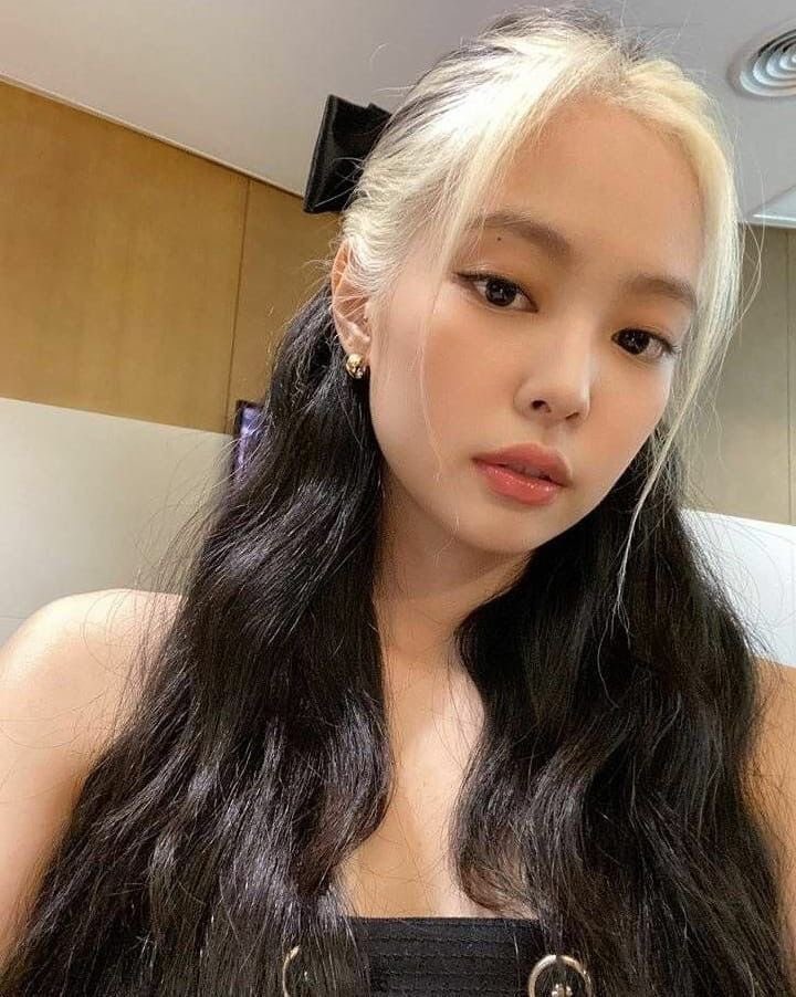 the iconic hair