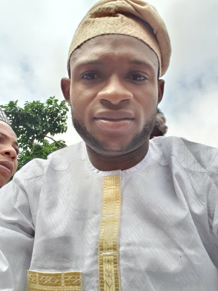 Azeeztoyeebabi2's tweet photo. Eid Mubarak💫❤ https://t.co/Rek1HJfKcB