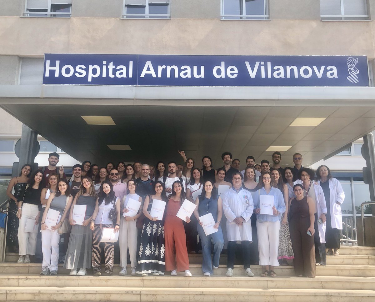 El Hospital Arnau de Vilanova ha acogido este viernes la jornada de bienvenida a la nueva promoción de residentes que se incorporan en 2025 a los distintos servicios de nuestro Departamento. ¡¡Bienvenidos!! 👏🤗👏🤗