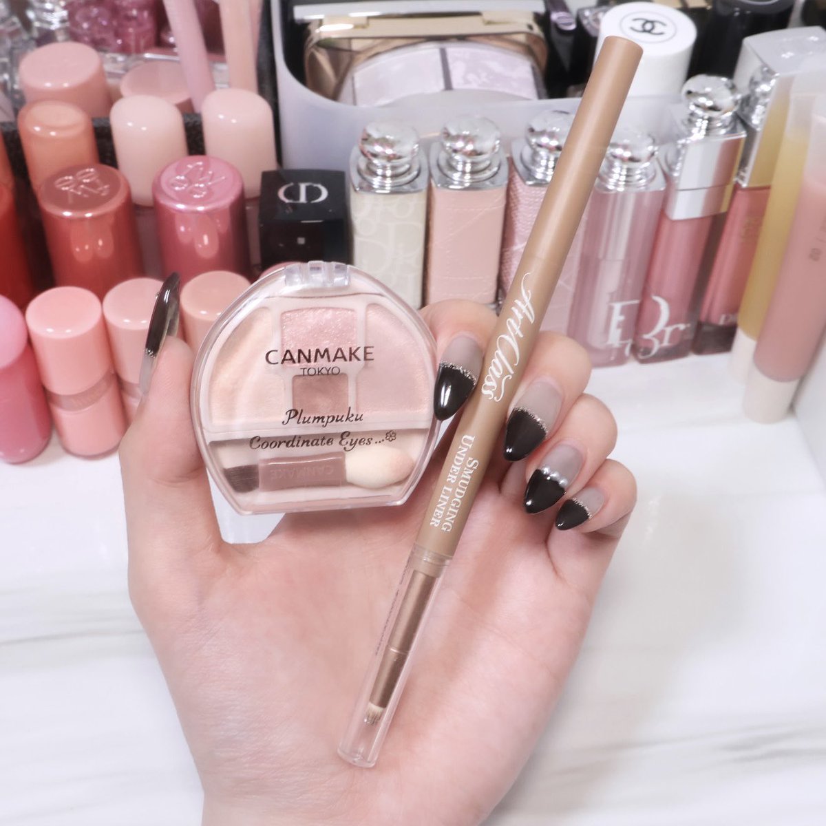 三上悠亜さまの動画参考にしてキャンメイクで明るめぷくぷく涙袋作って