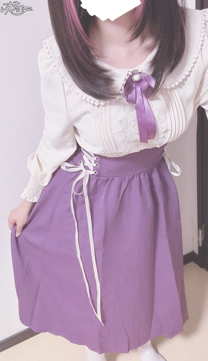 らむちの自己満足な自撮り販売会（？）

・あくまで自己満足な自撮り！
・お値段は見ていただいてから決めてください（paypayでお支払いいただけると助かります！）
・枚数は4~6枚くらいです！
気になった方は私のDMへどうぞ！🫶💕

今日のコスプレはお姉さん風です( ˇωˇ )