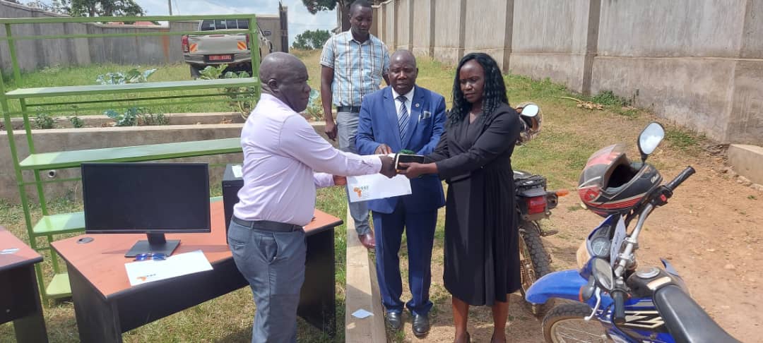 Tweet 1
🚛 Official Asset Handover!
ACORD Uganda is officially handing over motorcycles &amp; assorted office equipment to 12 District Local Governments across SW Uganda a major milestone in building stronger local systems for effective service delivery.
#ACORDUganda #AssetHandover