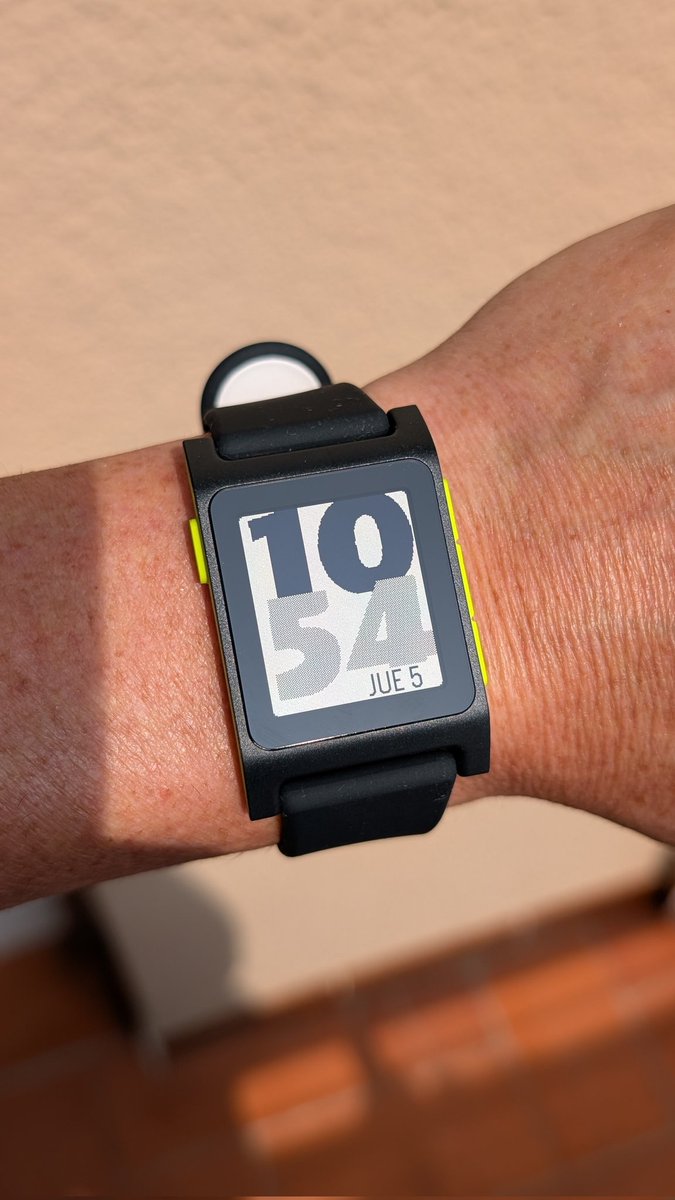 dp_faces's tweet image. New Huge watch face for b/w watches #core2duo #pebble2 

apps.rebble.io/en_US/applicat…

#coretime2 #pebble #repebble @Pebble