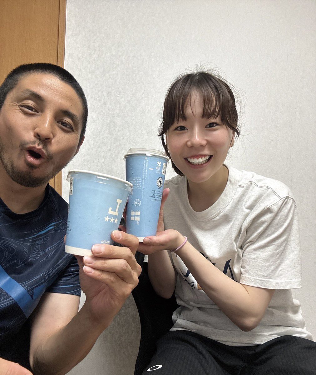 ☆ー☆ー☆ー☆ー☆ー☆ー☆ー☆ 

メディ子による本日のひとこと💙

☆ー☆ー☆ー☆ー☆ー☆ー☆ー☆

✅本日の担当：#岳野ひかる

みなさん！
ローソンで創業祭やってますよ！
このカフェラテもMサイズの
料金でメガサイズが飲めます☕️
ローソンへレッツゴー！💨

#埼玉上尾メディックス