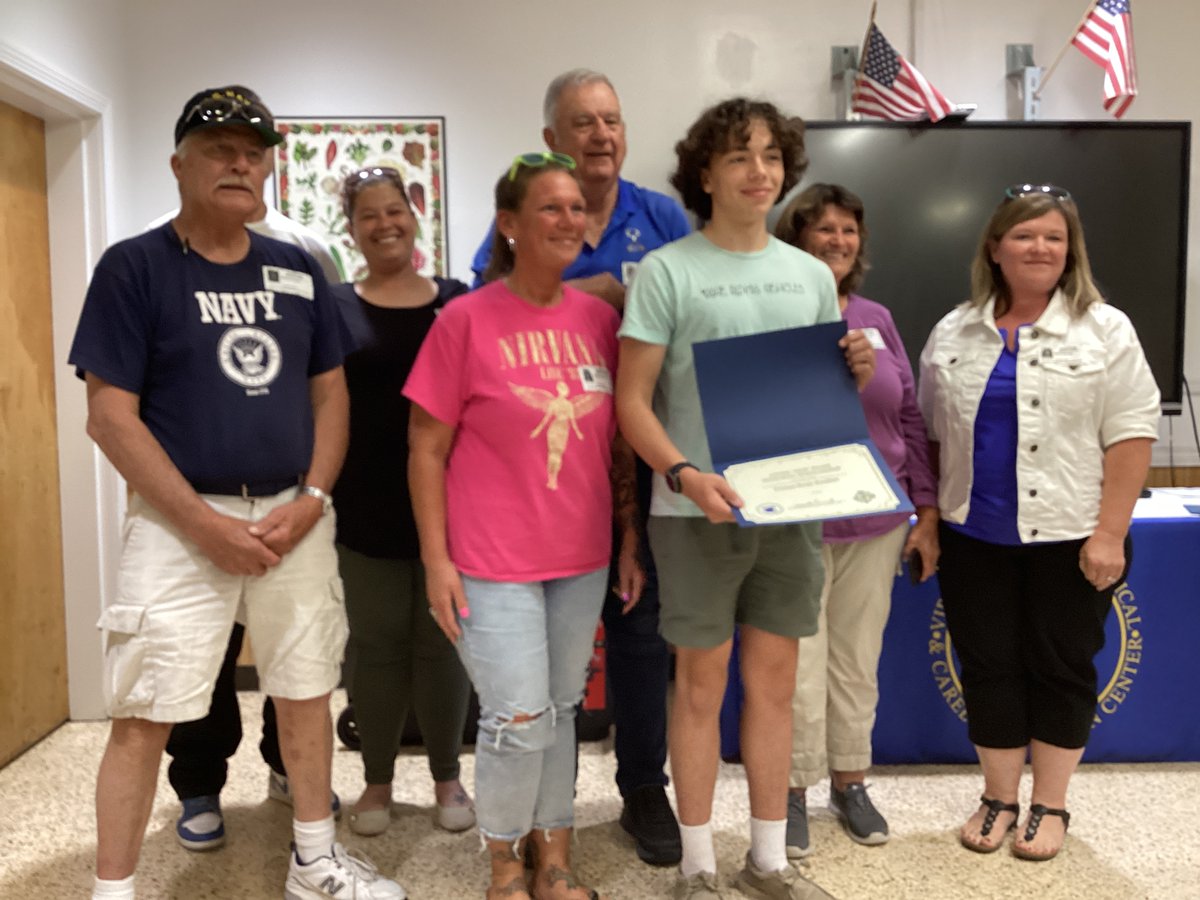 TechCenterVB's tweet image. Awards Day PM Session 3:
Scholarship Awards
Joseph Peterson HVAC Tools- Adian Prosser– HVAC 2
Andre ‘Skip” Pease Memorial Scholarship- Tristan Roullet – Carpentry
HRPWA Scholarship - Gianni Ponseti – HVAC 2
@vbschools