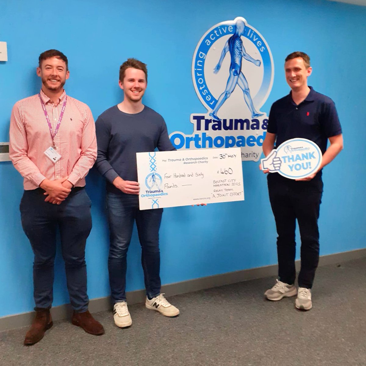 Another #FundraisingFriday ＴＨＡＮＫ ＹＯＵ goes out to our Orthopaedic Trainees  who raised a fantastic £𝟰𝟲𝟬.𝟬𝟬 by taking part in the Belfast City Marathon in aid of TORC. 🩵
It really was a '𝐉𝐨𝐢𝐧𝐭 𝐄𝐟𝐟𝐨𝐫𝐭' well done guys. 👏