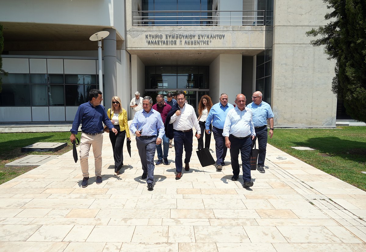 UCYOfficial's tweet image. Υποδεχθήκαμε την Κοινοβουλευτική Επιτροπή Παιδείας και Πολιτισμού στο Πανεπιστήμιο Κύπρου.
Μοιραστήκαμε το όραμά μας για ποιοτική δημόσια εκπαίδευση, έρευνα με αντίκτυπο και διεθνή εξωστρέφεια.
🤜🤛Η συνεργασία με την Πολιτεία συνεχίζεται.
