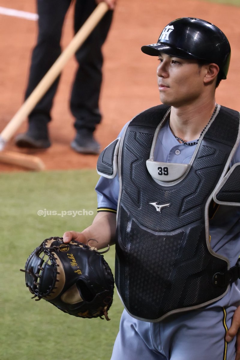 阪神タイガース　ユニフォーム　榮枝裕貴　Lサイズ 楽天市場】阪神タイガース #39 榮枝裕貴 缶バッジ（顔デザイン