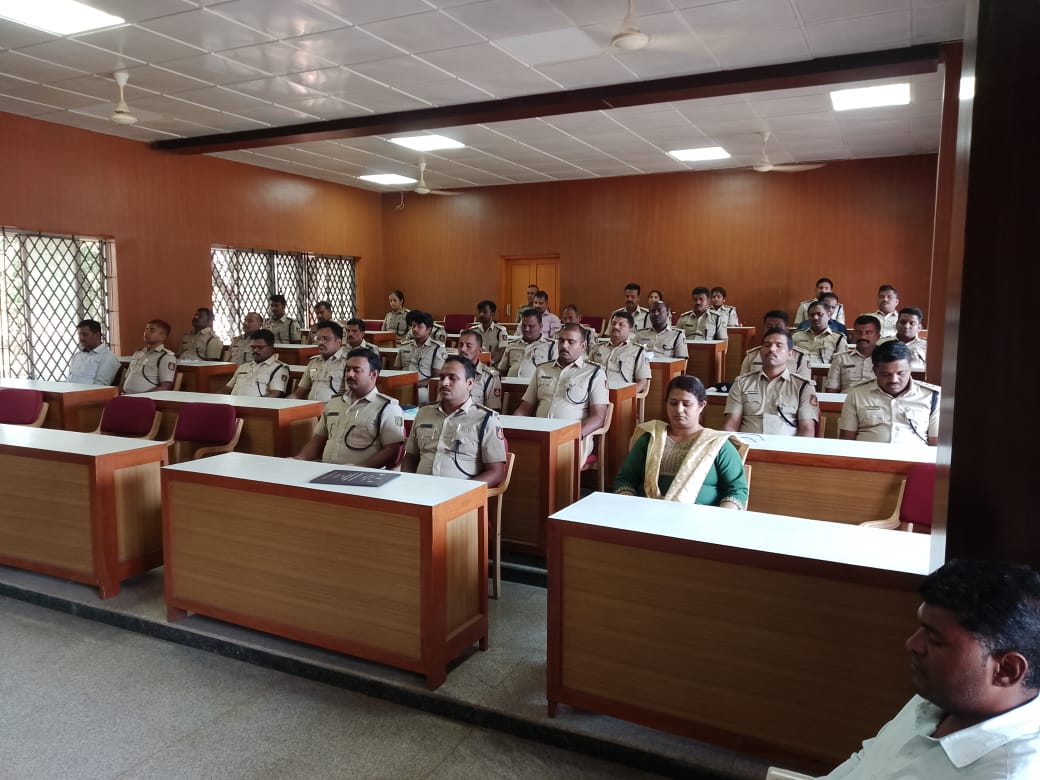 iitdhrwd's tweet photo. Mr. Ajith Kumar Pogu, a student from the Department of Mechanical, Materials and Aerospace Engineering, recently conducted a transformative session titled "The Miracle of Mind" as part of an in-service training at the Karnataka Forest Academy.
In just 7 minutes of guided meditation, powered by an app designed by Sadhguru, 38 officers experienced profound stillness and mental clarity.
As mental wellness takes center stage globally, such initiatives reflect a powerful shift towards inner balance and holistic well-being. 🌍💚

#IITDharwad #MentalWellness #MiracleOfMind #InnerEngineering #KarnatakaForestAcademy #Sadhguru #Meditation #TechForWellbeing #StudentInitiative #Mindfulness #MentalHealthMatters