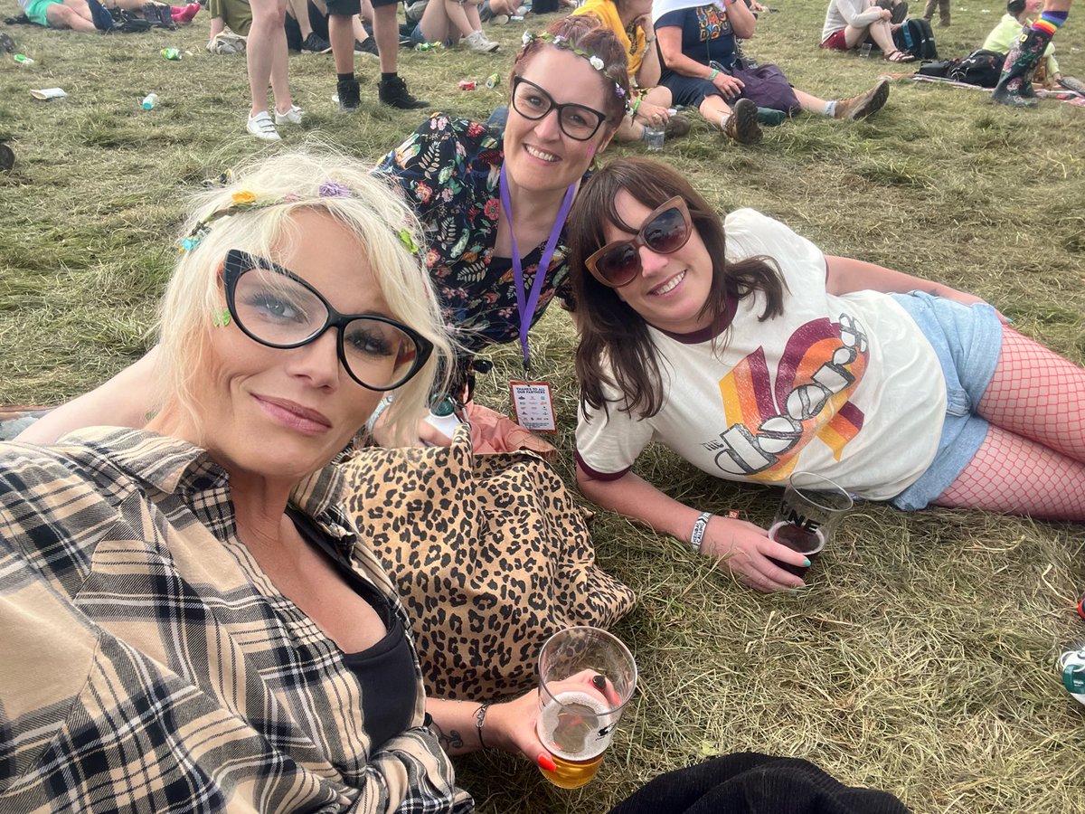 I’m not on here much but for you Kimberly I am. My hearts a little broken &amp; it hurts so much. I’m lucky &amp; privileged for you to have played such a big part in my life that I could miss you so very much. You dealt with everything with grace, courage &amp; humour. Love you forever 💕⚡️