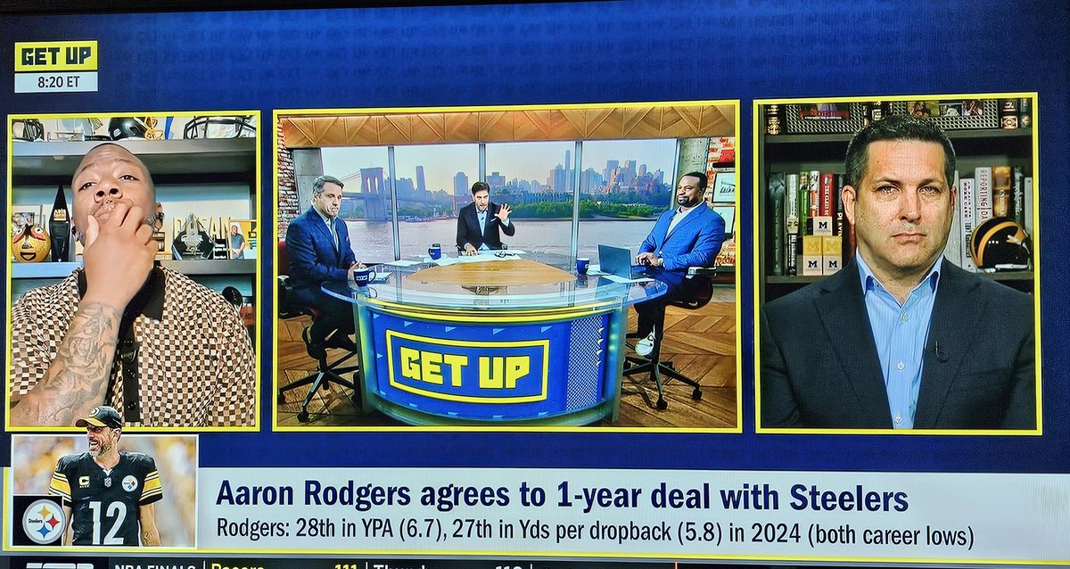 This pic says it all. <a href="/AdamSchefter/">Adam Schefter</a> and <a href="/Realrclark25/">Ryan Clark</a> reacting to <a href="/DanGrazianoESPN/">Dan Graziano</a> and <a href="/BartScott57/">Bart Scott #CantWait 🏈</a> "discussing" Rodgers on <a href="/GetUpESPN/">Get Up</a>. Too funny.