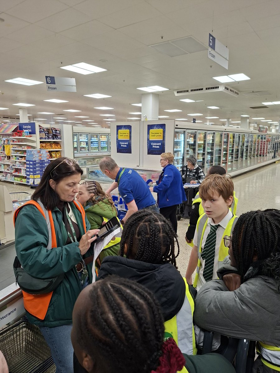 Year 6 ventured out to Tesco this morning to purchase their ingredients for next week's restaurant project. The children had to calculate the cost of their products and how much of each item would be needed.
#APSYear6