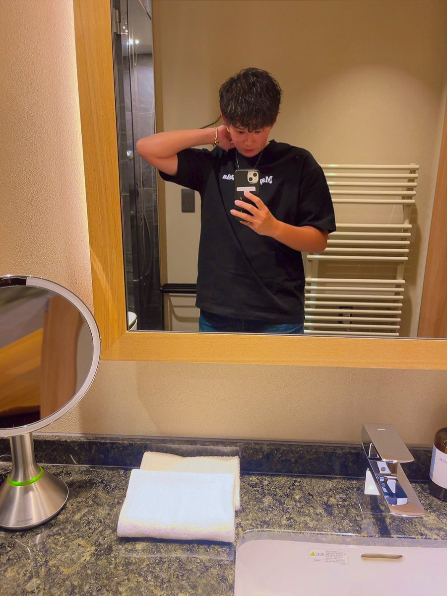 接待で熱海にきたけど、毎回思う
1人でこの部屋は寂しすぎるww
まぁ、ゆっくり部屋風呂いただきます❤️