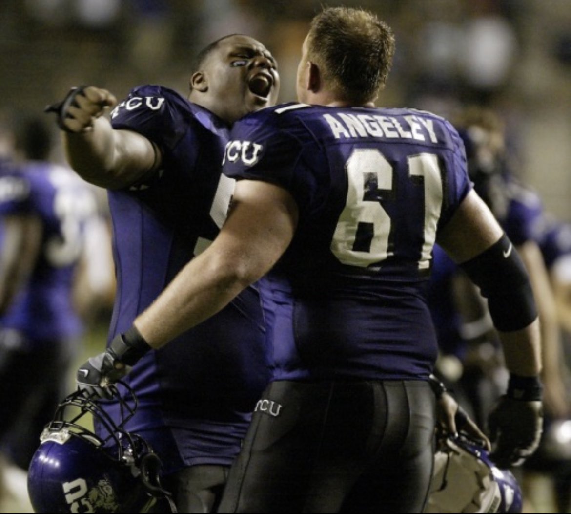 henry_angeley's tweet image. 🐸🏈🔥Today’s a special one for me. Headed to my dad’s Alma Mater to showcase my skills at the @CoachSonnyDykes @TCUFootball camp. Excited to workout for @CoachRickerOL and @kendalbriles. 🔥🏈🐸
#co2028
 @TCU_Athletics 
@TCUCohen 
@Killer_Frogs 
@TCUHypnotoad 
@TMA79_