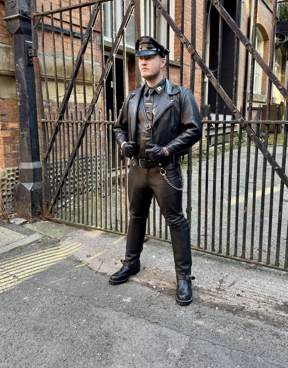 Happy tax day losers. As if you needed an excuse to $erve but here it is, TAX DAY. The perfect opportunity for you to open those wallets and cash holes for Master to use. So step up, $erve, make yourself useful and impress ME. It is your purpose to just be a wallet #findom