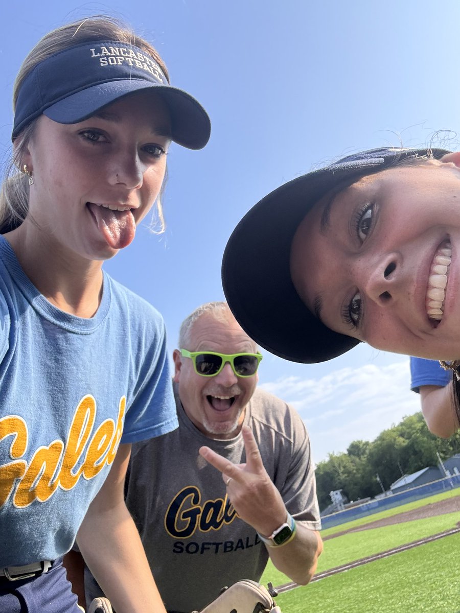 FieldofDreamsOH's tweet photo. #lastpractice
π₯Ίπ₯Ίπ’ https://t.co/9tFifWlVl3