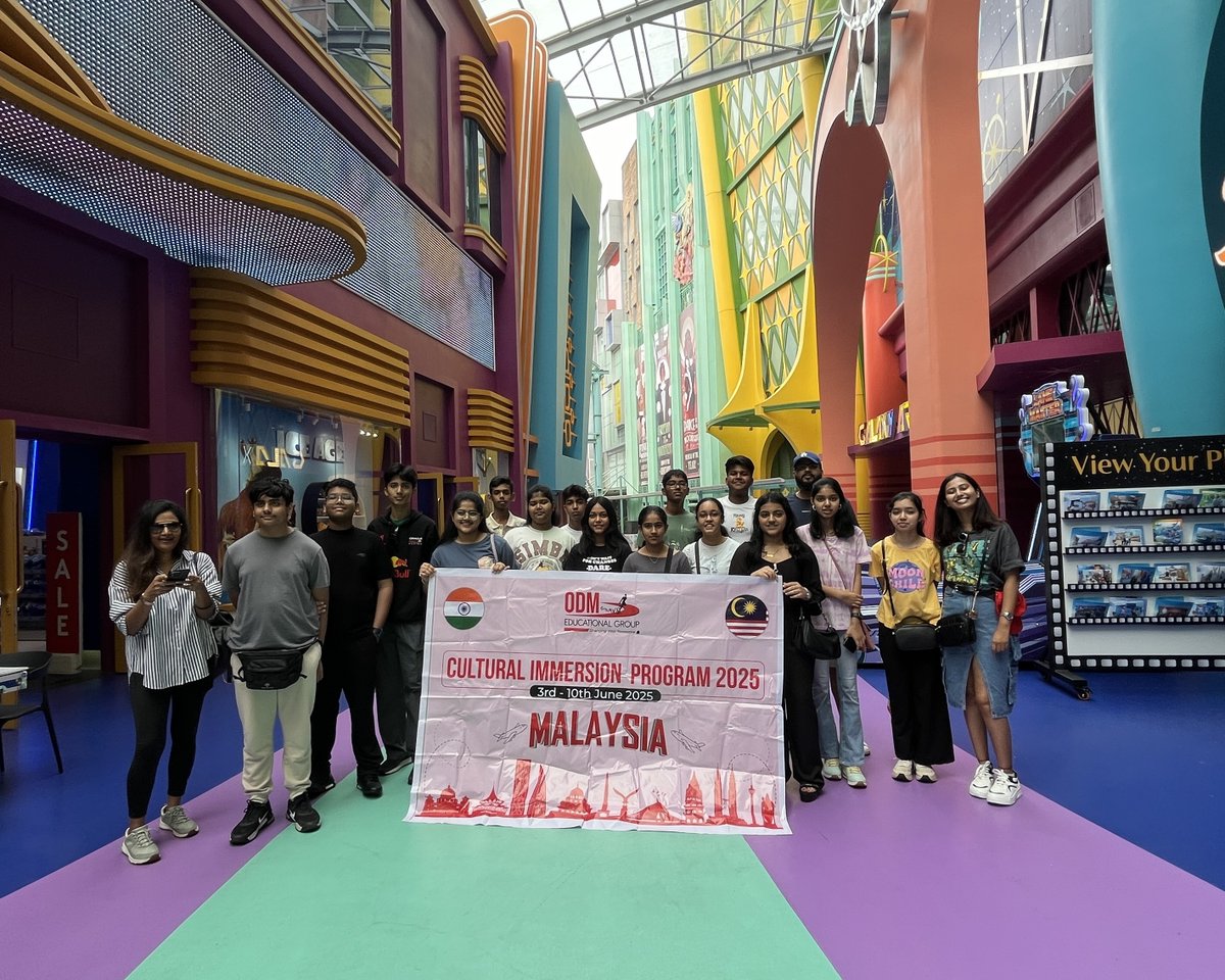 ODMEGroup's tweet image. 🌟 Thrill, Views &amp;amp; Unforgettable Moments! 🇲🇾

Day 2 of the ODM Cultural Immersion Programme took our explorers to new heights at Genting Highlands! 🏔️🚠

#ODMCulturalImmersion #GentingHighlands #StudentExplorers #GlobalLearning #SkytropolisFun #SkyAvenueAdventures