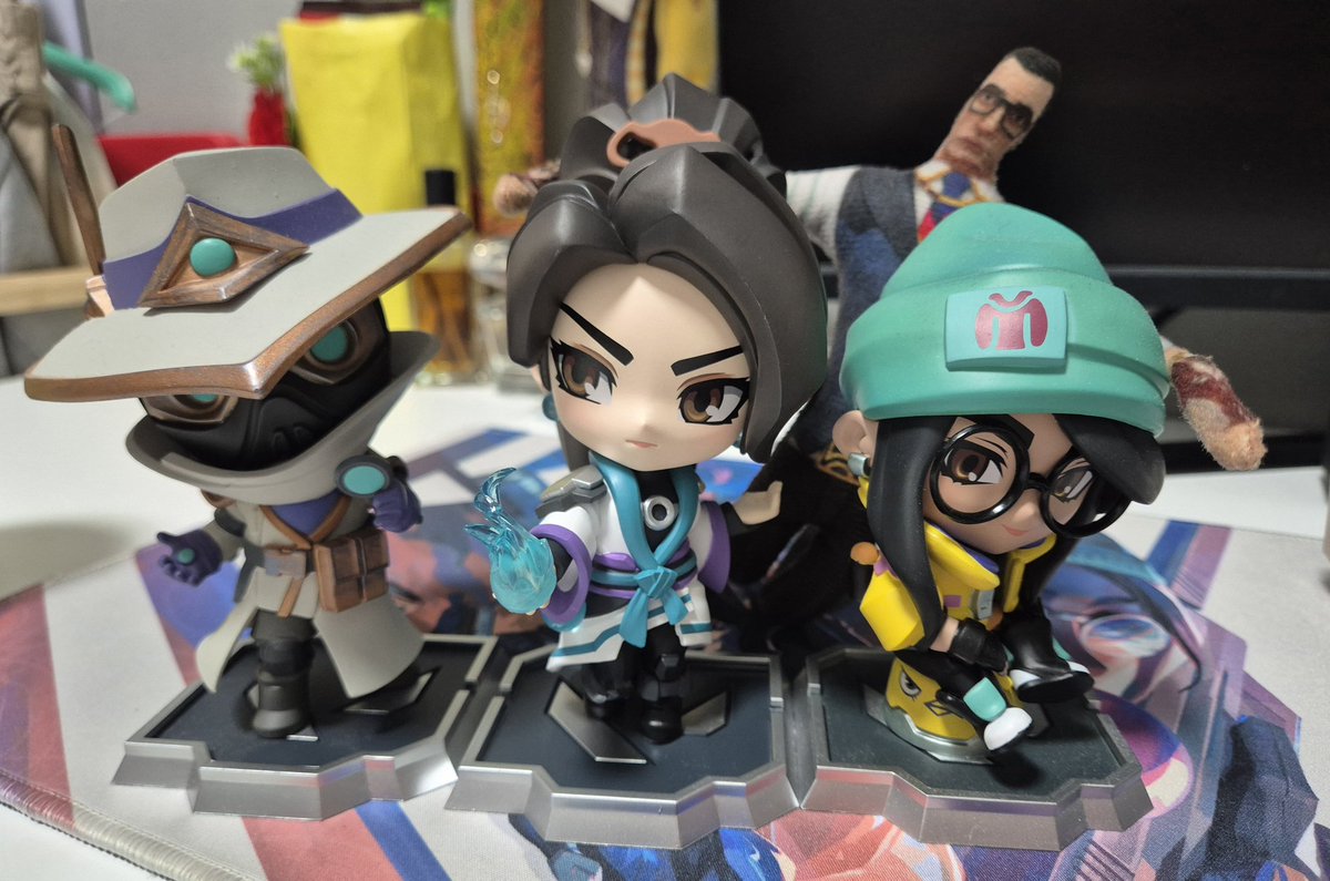 jajeog_'s tweet image. 감시자 피규어!!!!!!!
너무 만족스럽다 🫦