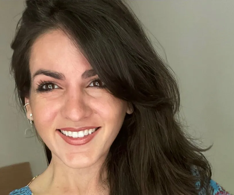 💥Pourquoi l’imaginaire des jeunes diplômés se fracasse-t-il si souvent contre les murs des entreprises ?
 
C’est la question que j’ai posée à Marion Cina, chercheuse-enseignante en Sciences de Gestion lors de son intervention à l’USI — et à laquelle elle a répondu pour Umanz.