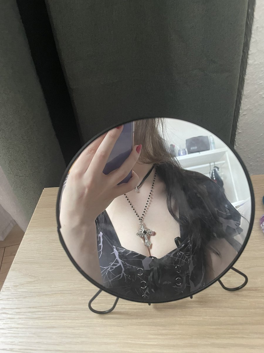 Good luck finding me today ✌️🪻