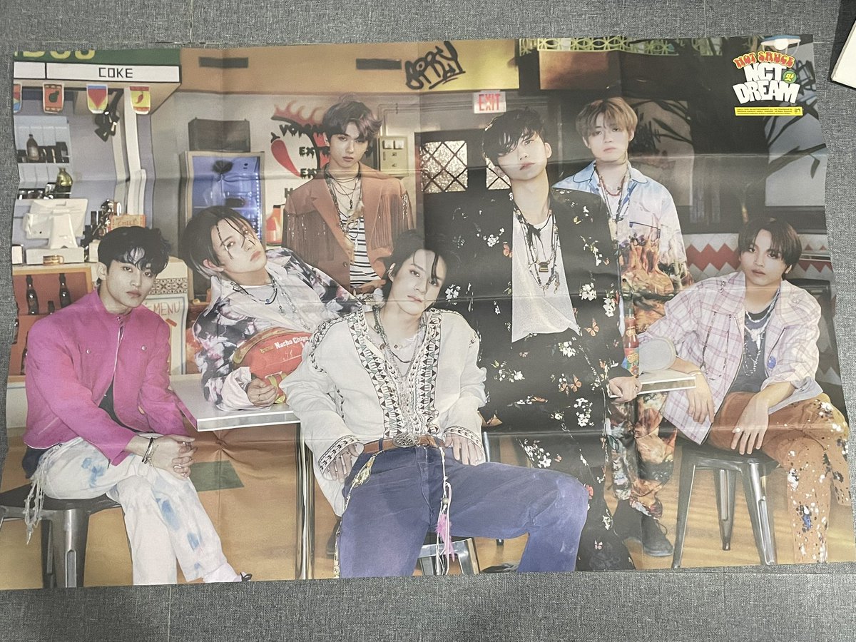 143haes's tweet photo. wts lfb nct ph

wts nct albums &amp; pob posters

incomplete inclusions (poster &amp; cd only) take all for 100!

pob posters - take all 50! 

loc : albay
mod : j&amp;t

plzplz buy really need funds😪 https://t.co/pHlIsXOZ6N