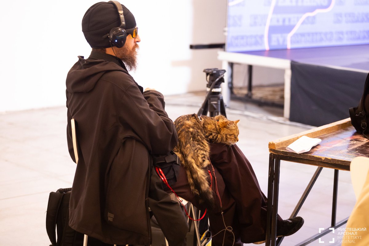 A Ukrainian military veteran with the cat he adopted on the front, listening to a conversation about Hannah Arendt and the problem of evil. At the Kyiv Book Arsenal, photo by Sofiia Yermakova
<a href="/yermolenko_v/">Volodymyr Yermolenko</a>