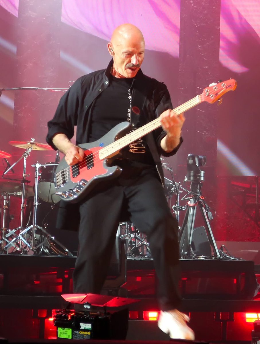 Genesis News Com (@genesis_news) on Twitter photo Legendary bass player TONY LEVIN turns 79 today! Happy Birthday.
📸 Ulrich Klemt
<a href="/tonylevin/">Tony Levin</a> #tonylevin Legendary bass player TONY LEVIN turns 79 today! Happy Birthday.
📸 Ulrich Klemt
<a href="/tonylevin/">Tony Levin</a> #tonylevin