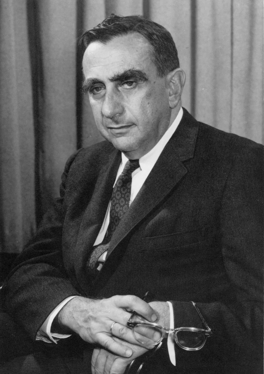 gba_bdd's tweet photo. Mr Edward Teller https://t.co/iu4jNa5XmT