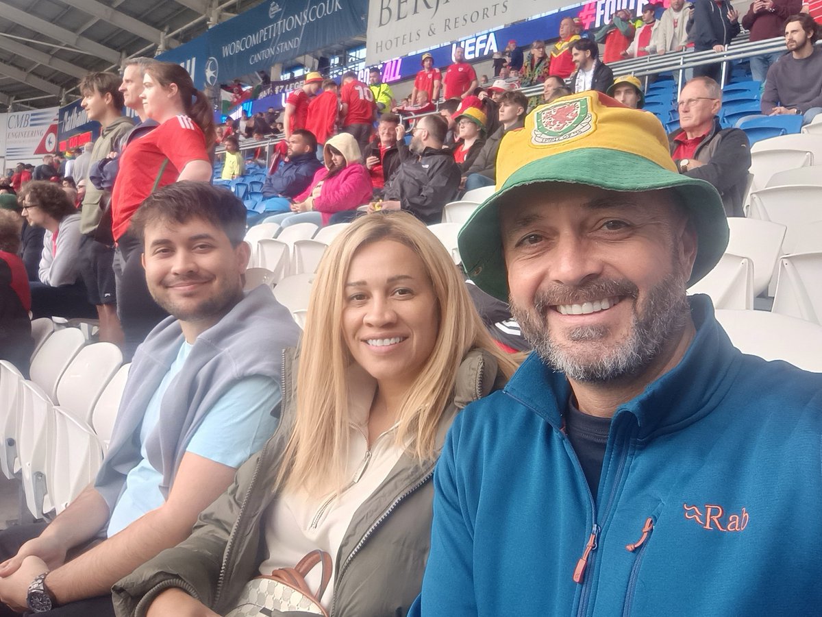 andrew moore tweet media