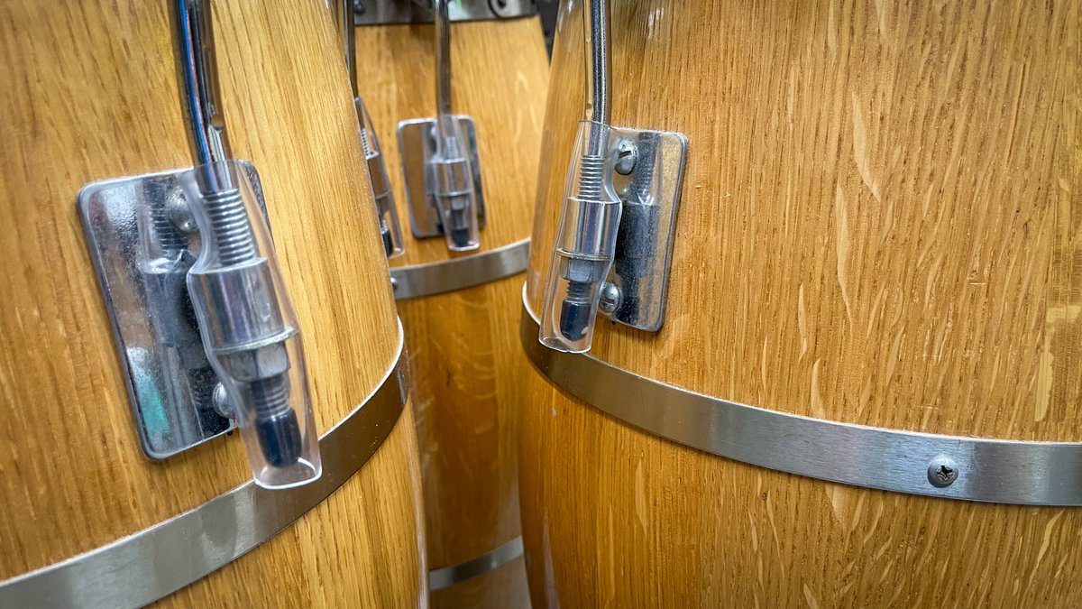 manitoperc's tweet photo. We recently had the honor of working on a truly special set of drums—an oak Skin on Skin conga set crafted by legendary drum builder Jay Bereck. These instruments are not only sonically rich but also historically significant. https://t.co/FmdxULZMPD