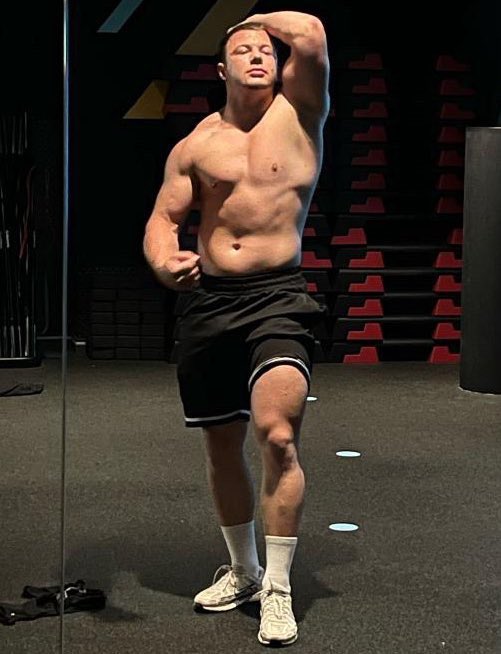 MuscleGod05's tweet photo. My first F@G TAX FRIDAY!!!🤑

Make it a memorable one, losers! Give me everything. 😈

#findom #teenmuscle #teenmusclegod #musclemaster #alphagod #muscleworship #malepits #smellypits #muskypits #humanatm #walletdrain #malemuscle #musclegrowth @topalphamales @RT4DomMusl @RT4Teens https://t.co/Nsni7AdBm9