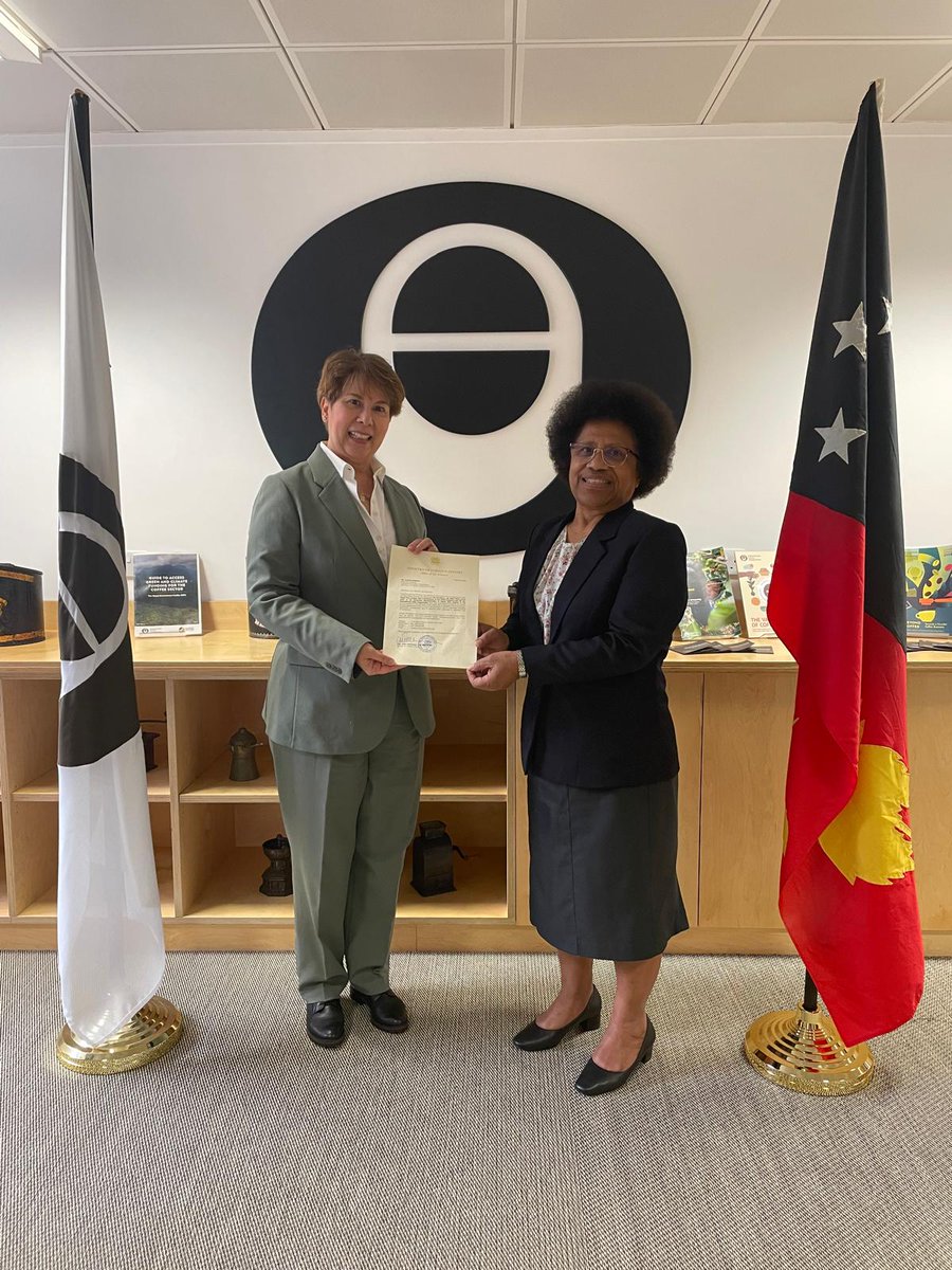 ICOCoffeeOrg's tweet image. Earlier this week, the High Commissioner of Papua New Guinea to the United Kingdom presented her letter of credentials to ICO's Executive Director. We warmly welcome H.E. Ms Betty Palaso as the new Permanent Representative to the Organization!