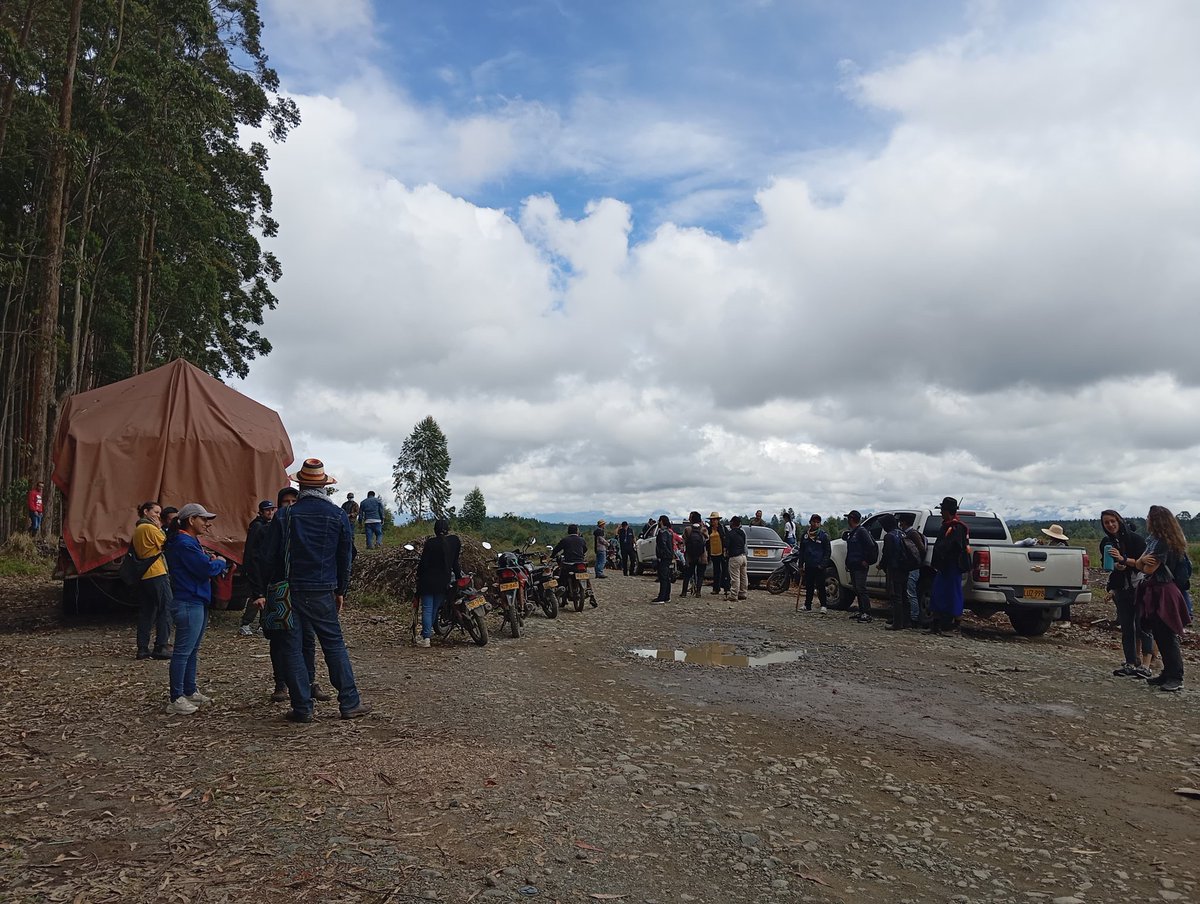 👉 En estos momentos se está realizando la Misión de Verificación de Derechos Humanos en Cajibío, Cauca. Esta tiene el objetivo de verificar la situación de #DDHH en el territorio, después de que hace unas semanas, el Ejército Nacional arremetiera con las comunidades, mientras se