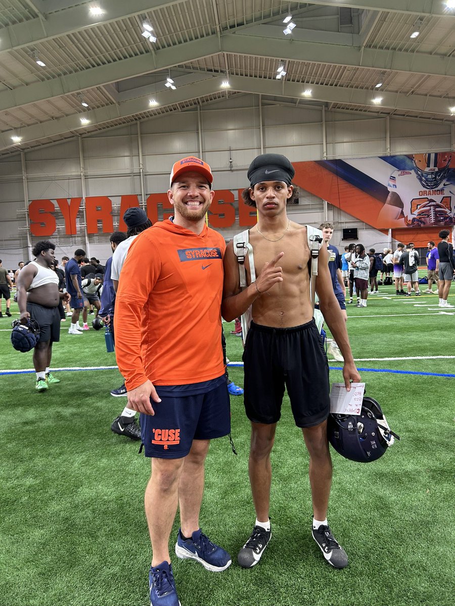 Extremely excited to have received my first division 1 offer from Syracuse University. #DART🎯
<a href="/FranBrownCuse/">Fran Brown</a> 
<a href="/BlaineLKMiller/">Blaine L Kauhiohoakaokalani Miller</a> 
<a href="/AMannicciCuse/">Aaron Mannicci</a> 
<a href="/CuseFootball/">Syracuse Football</a>