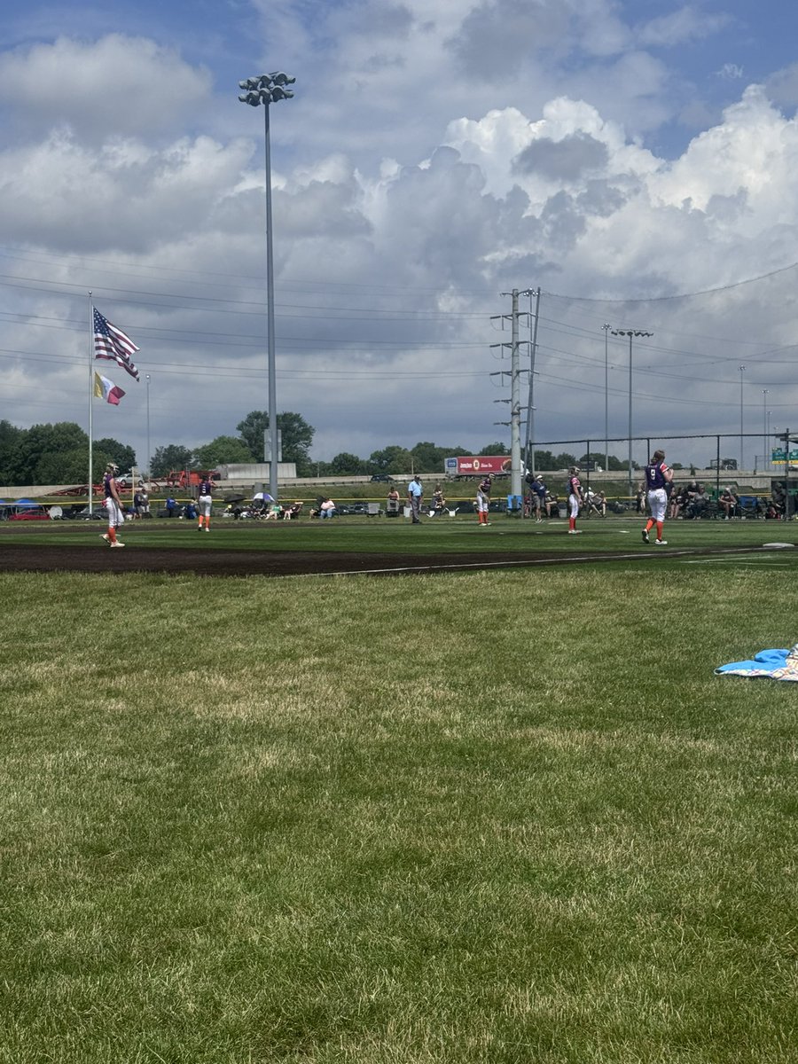 It’s a beautiful day and Games are underway at Lasers National Showcase! 1st game down against Stingrays 09. Solid pitching and hitting from the crew. First game win 7-0.