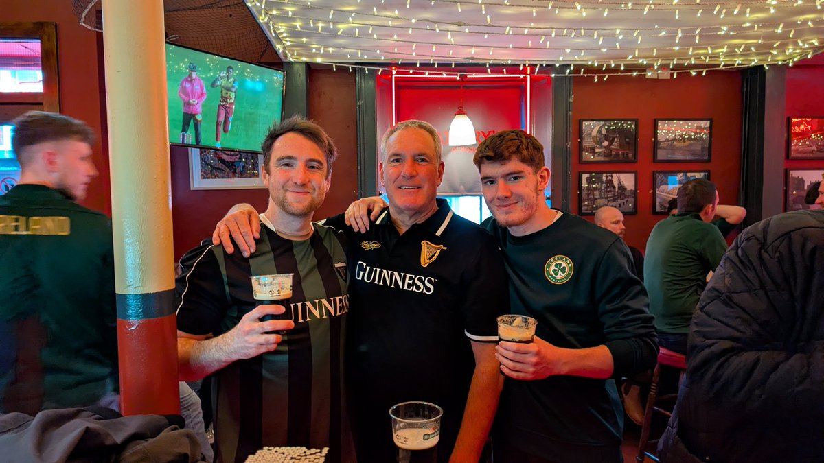 SMSheldrake's tweet image. The Fulham boys are off to watch Ireland v Senegal in Dublin! Tracing our Irish roots 🇮🇪