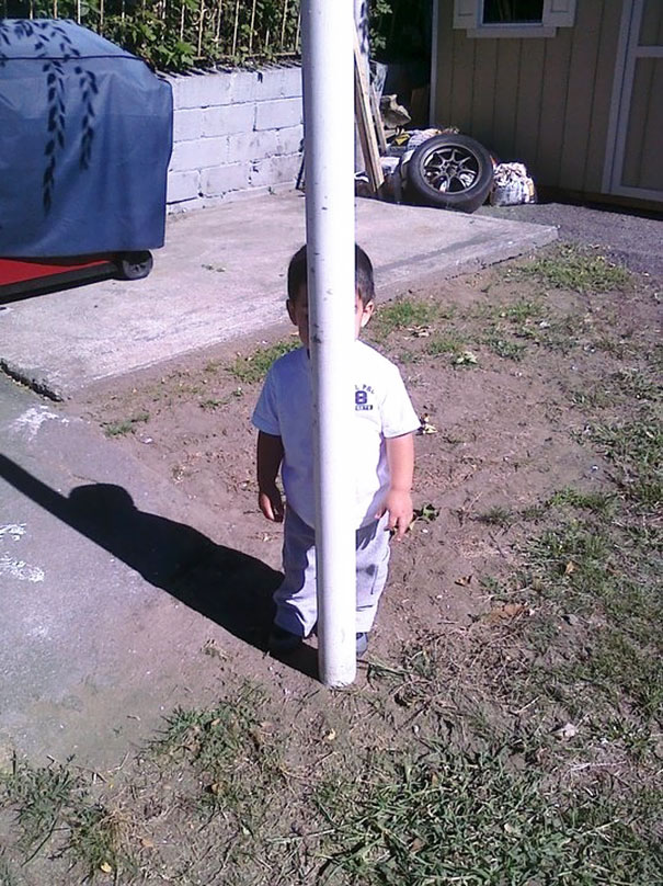 The Chinese submarine trying to hide from us