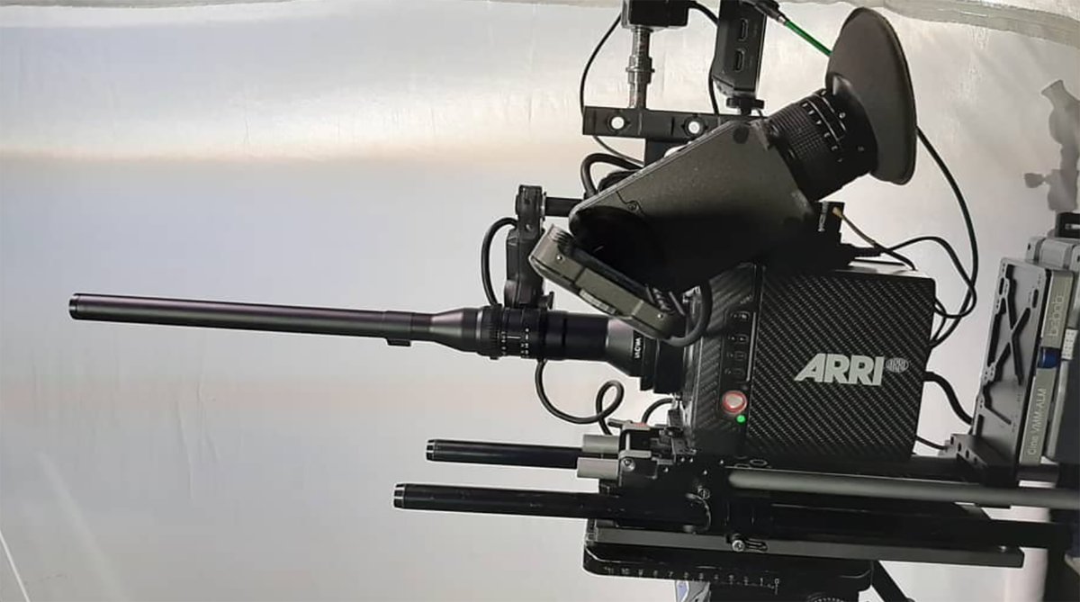 بعد از تولید وسیع فیلم‌های زیرزمینی و اتفاقات رخ داده برای یکی از رنتال‌ها، رنتال‌های مهم تجهیزات را صرفاً با مشاهده پروانه ساخت یا جواز فیلمبرداری اجاره می‌دهند. بدین ترتیب ساخت فیلم سینمایی زیرزمینی دارای استاندارد با تجهیزات حرفه‌ای نظیر دوربین‌ و نورهای ARRI دشوار شده