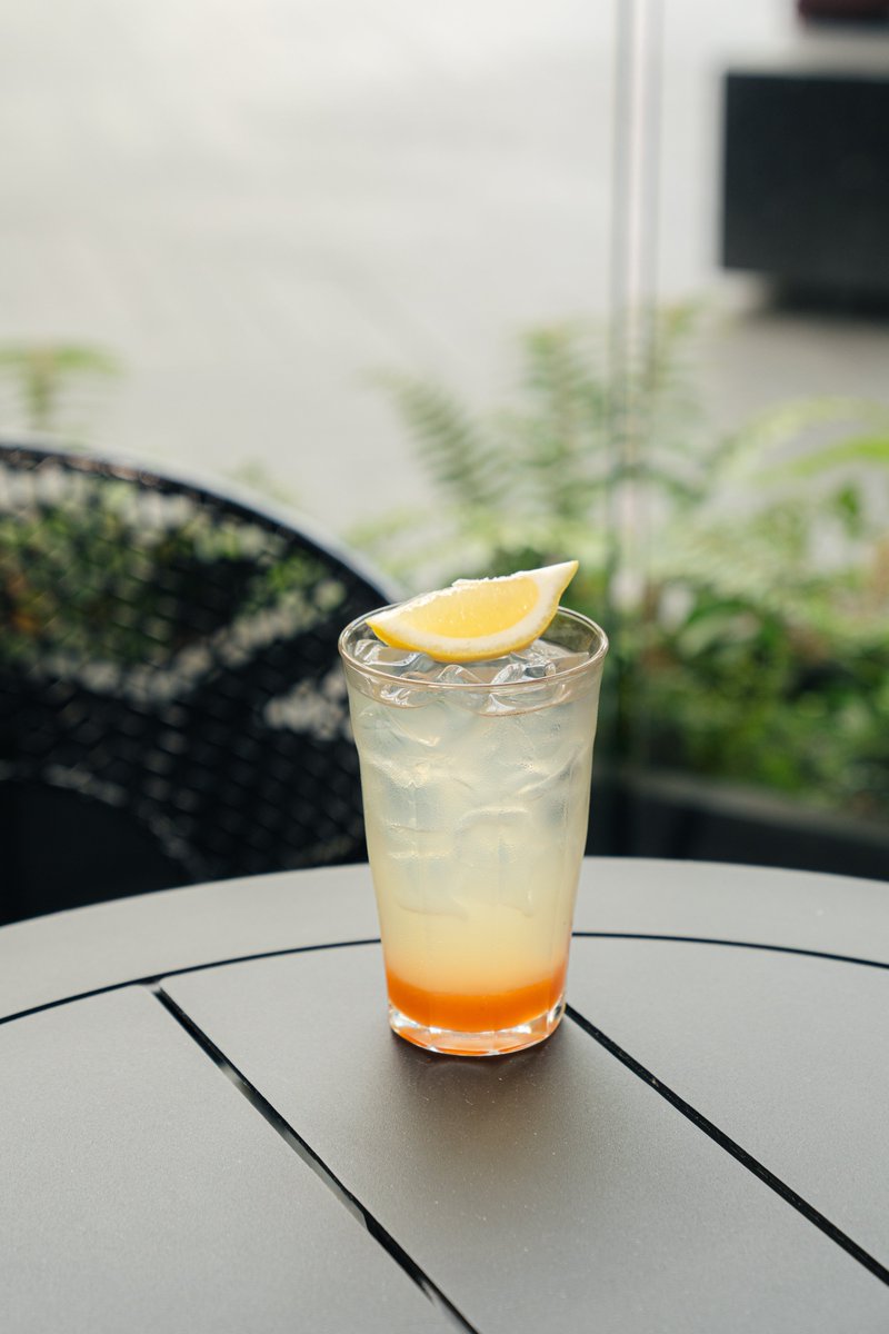 🍋☀️The weekend heat is here, and our new iced lemonades are ready to cool you down.

Crafted with our signature syrups made from real fruit - they’re the perfect patio companion. Swing by, and beat the heat the tastiest way possible.

#Artigiano #LetsHaveCoffee